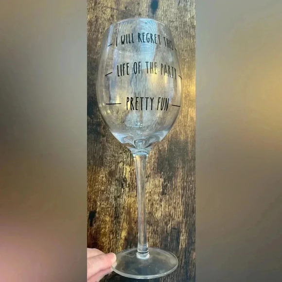 Two’s Company | funny wine glass. - Picture 9 of 10